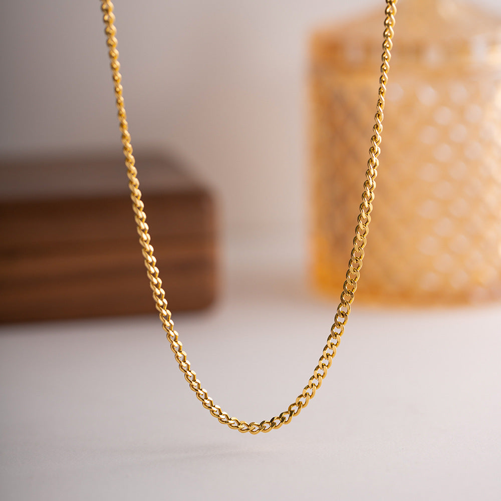 Avana Gold Chain Necklace, Elegant Women’s Geometric Pendant Jewelry, Perfect Gift for Fashion-Forward Friends or Loved Ones