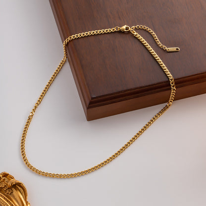 Avana Gold Chain Necklace, Elegant Women’s Geometric Pendant Jewelry, Perfect Gift for Fashion-Forward Friends or Loved Ones